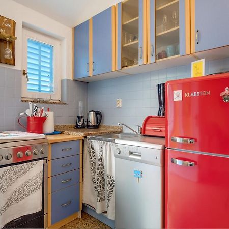 Apartments Kastel Veli Losinj Exterior photo