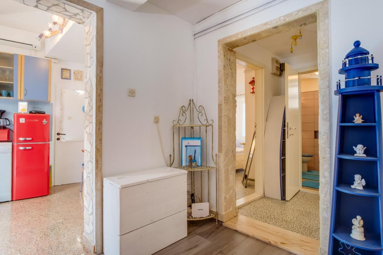 Apartments Kastel Veli Losinj Exterior photo