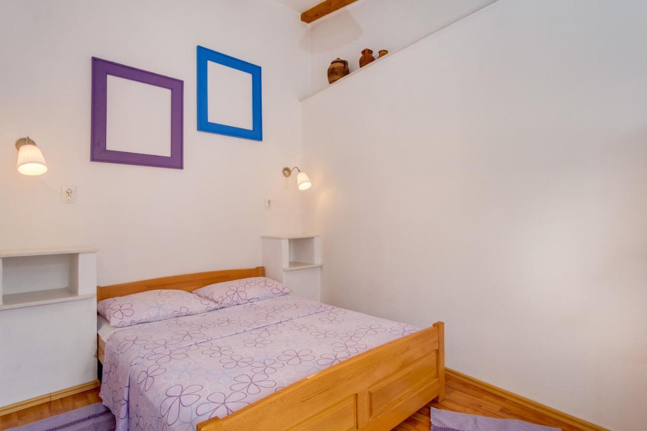 Apartments Kastel Veli Losinj Exterior photo